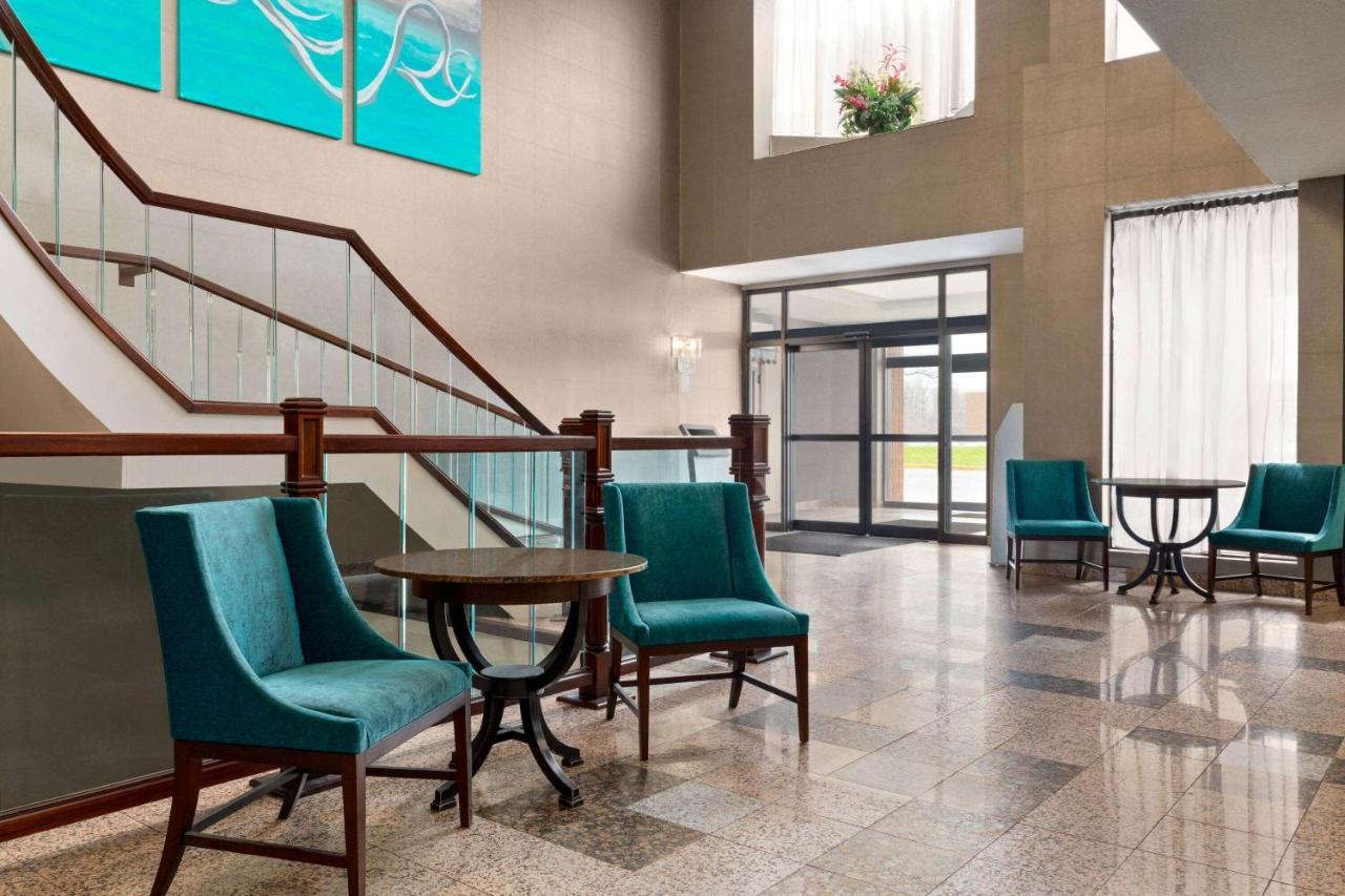 Ramada Plaza By Wyndham Niagara Falls Ngoại thất bức ảnh