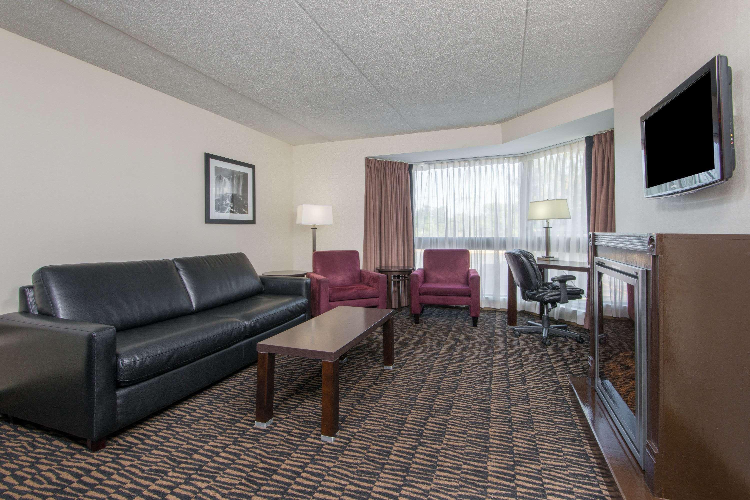 Ramada Plaza By Wyndham Niagara Falls Ngoại thất bức ảnh