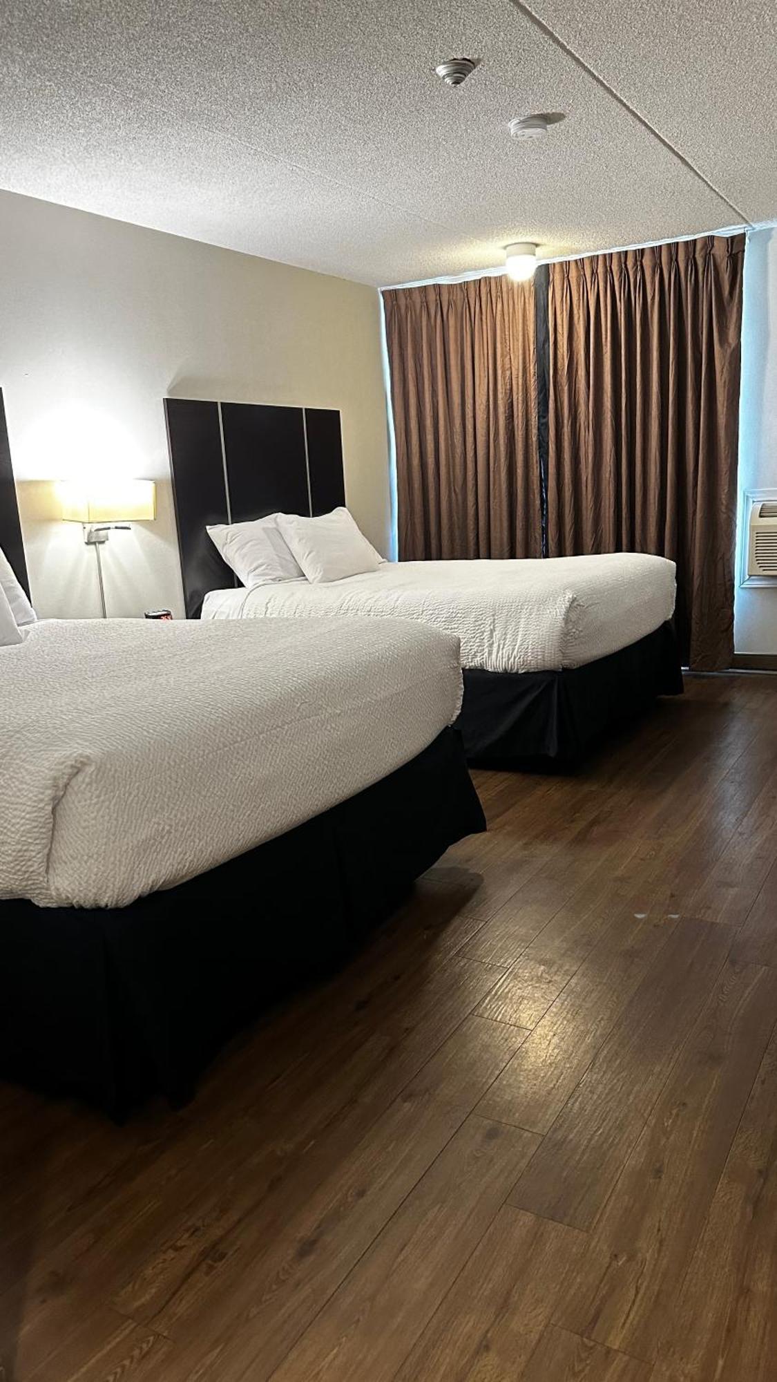 Ramada Plaza By Wyndham Niagara Falls Ngoại thất bức ảnh
